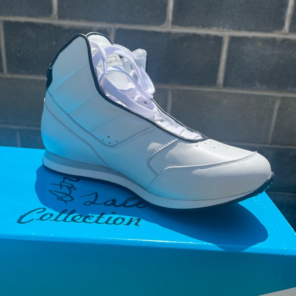 Faye Sneakers